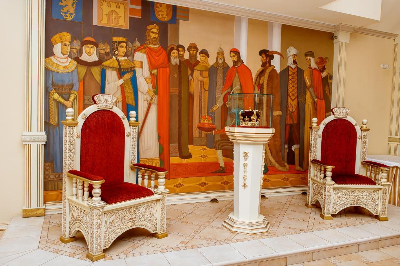 Галицька Корона Davidov Zewnętrze zdjęcie